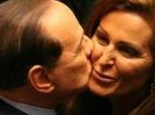 destra maccartista Berlusconi alla Santanchè