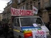 giovani siciliani mobilitano contro MUOS Medico denuncia rischi salute (tumori) connessi all'installazione sistema antennistico della NATO