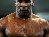 Come Tyson, morde l'orecchio all'avversario