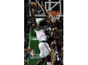 Celtics asfaltati Miami