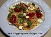 Spaghetti pomodorini fave feta