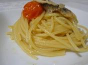 Spaghetti alici pomodorini