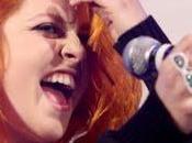 Noemi "Odio tutti cantanti": video ufficiale vende contanti