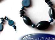 Kiara, semplice girocollo blu….