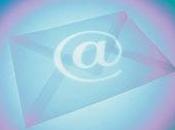 Molestare tramite e-mail reato