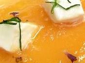 Zuppa melone, mozzarella, basilico lavanda