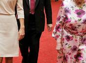 Kate Middleton Regina Elisabetta all’esposizione dell’abito nuziale