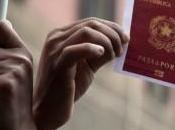 Migranti Rivolta: protesta incendia Isola Capo Rizzuto