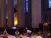 Yoga nella cattedrale