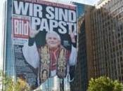 quotidiano tedesco Bild festeggia Benedetto manifesti giganti