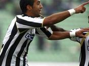 Calciomercato Milan, Benatia rossoneri sfidano Napoli