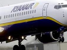 Ryanair: biglietti meno cari, sola toilette ogni aereo