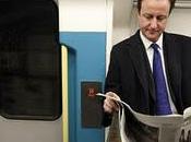 Londra: Primo Ministro Cameron prende tube, nessuno riconosce