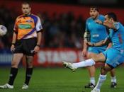 Aironi finiscono sotto l'acqua calci O'Gara