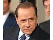 Berlusconi dimesso