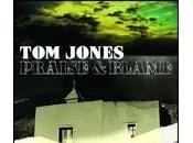 Classifica inglese:Eminem ancora top.Tom Jones secondo.Tornano Avenged Sevenfold(n.5)
