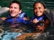Messico: messi gioca delfini ragazza, prende chili (video)
