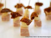 ricetta finger food: stuzzichini mortadella, cipolline sotto aceto pomodori secchi morbidi