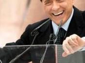 ritorno Berlusconi: «Lasciate lavorare Monti», dietro quinte prepara riscossa centrodestra