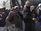 Kabul: kamikaze esplodere davanti santuario sciita, morti