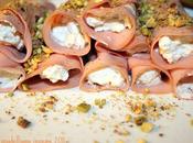 Involtini mortadella ripieni formaggio pistacchi