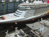 Disney FANTASY, countdown all'uscita bacino coperto