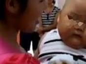 Foto giorno agosto: bambino pesa kili