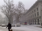 Milano: Risveglio fiocchi Neve