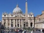 Vaticano annuncia querela contro