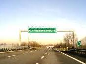 Schianto sulla A26, muore pilota Alitalia