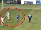 Inter Bologna: sputo Castaignos Raggi.