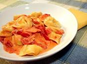 Tortelloni ripieni rucola prosciutto cotto, sughetto pomodori freschi