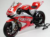 Yamaha YZR-M1 M.Melandri 2004 uesan's Page