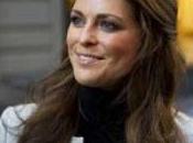 Kate Middleton moda anche Madeleine Svezia rassomiglia look.