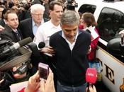 George Clooney arrestato perchè protestava contro blocco degli aiuti umanitari Sudan: comment!